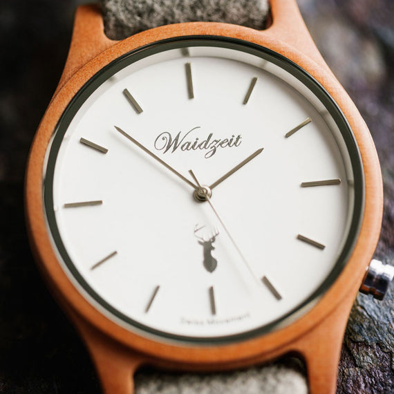 Alpin Dachstein Armbanduhr Waidzeit Holzuhr Lodenuhr Armbanduhr